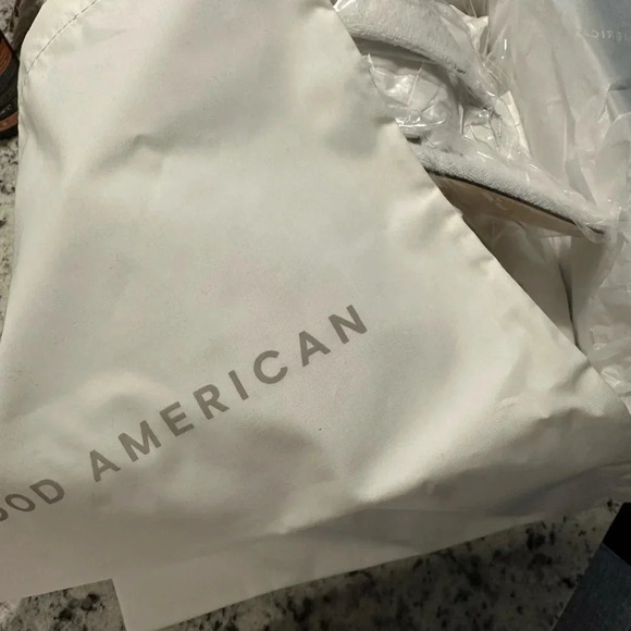 GOOD AMERICAN NWT TERRY WEDGE WHITE S 10 1/2 - Picture 6 of 6